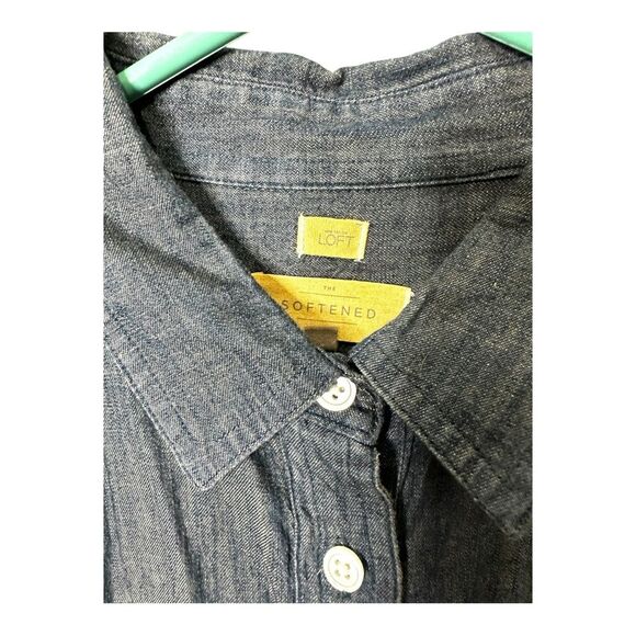 Ann Taylor Loft "the softened shirt" chambray blue medium button up - Picture 2 of 8